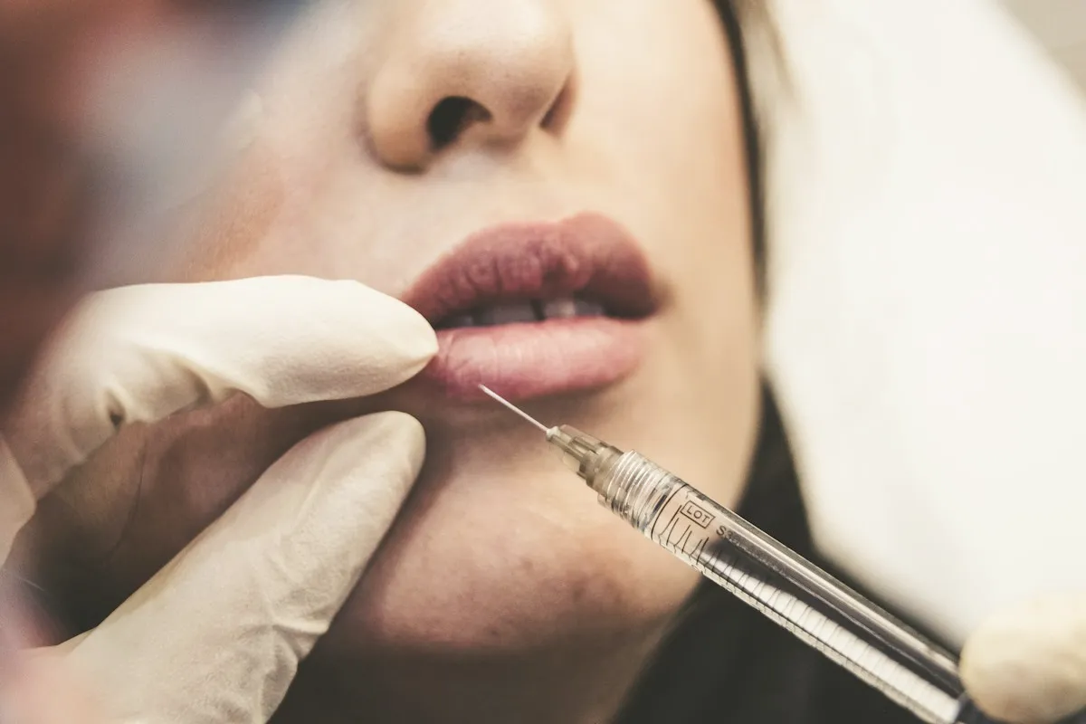 Contour fillers at Soom